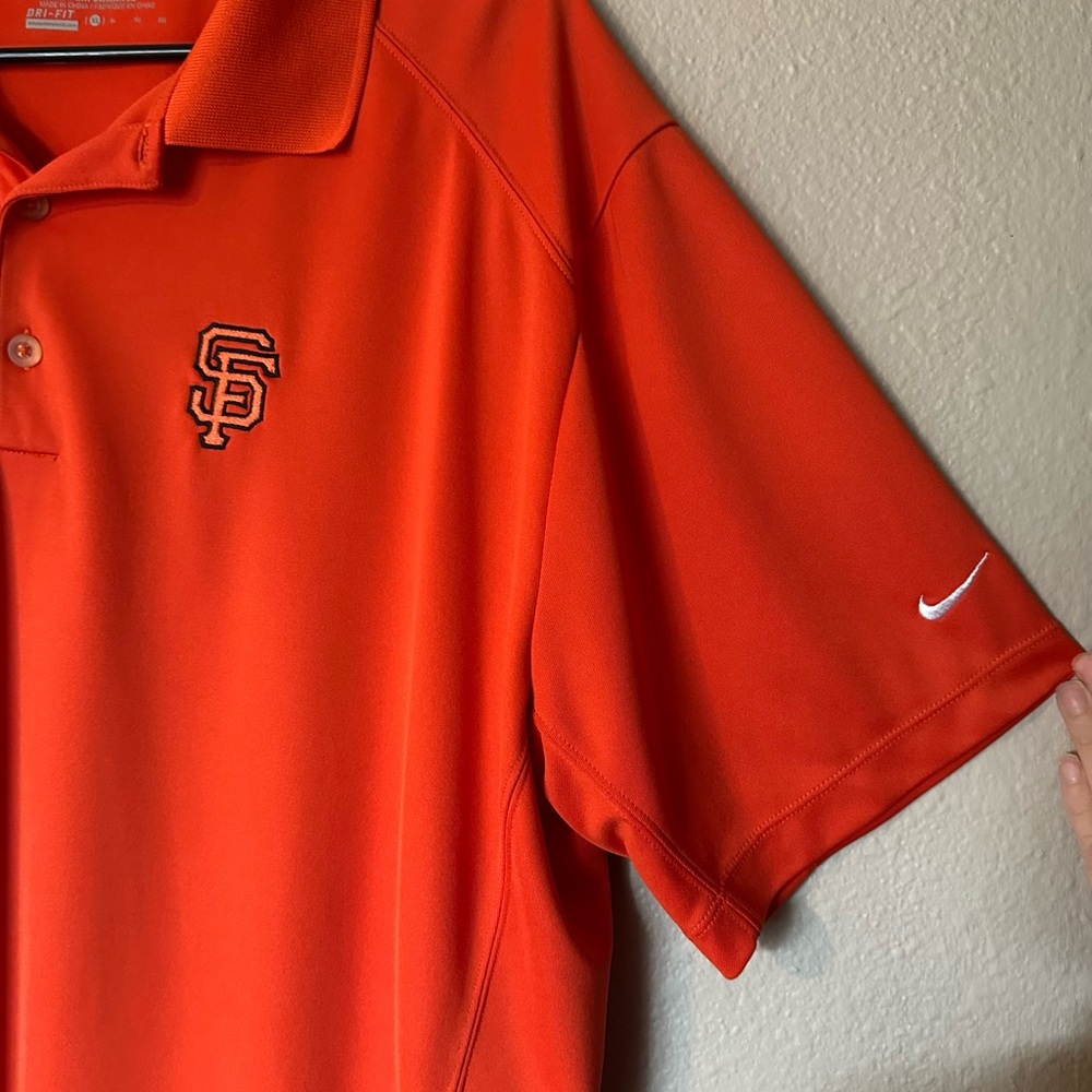 Nike SF Giants Polo Shirt with Embroidered Logo - Picture 3 of 4